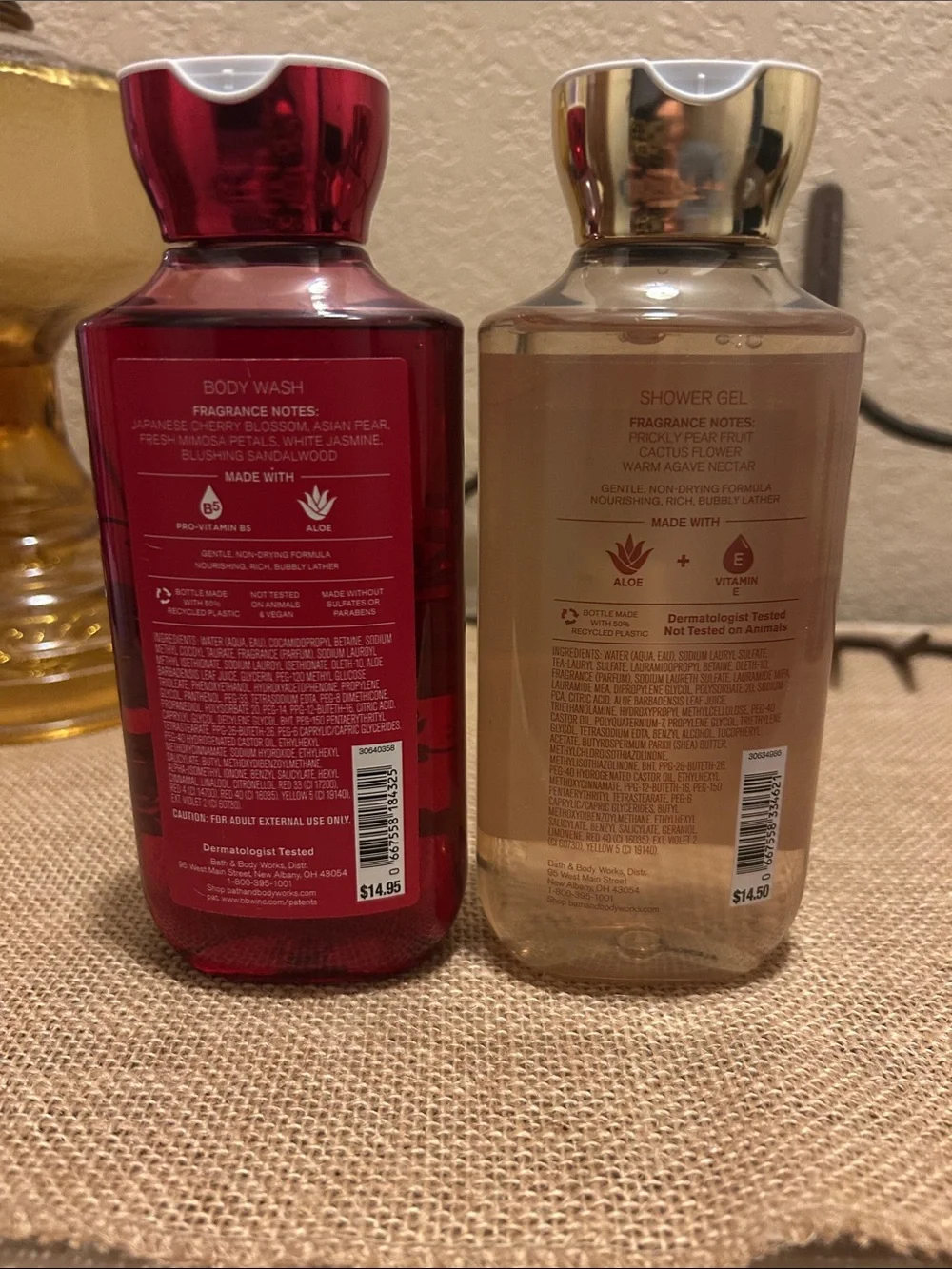 Bath & Body Works Japanese Cherry Blossom & Wild Sand Body Wash - Ruby Red